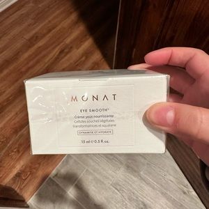Monat skincare eye cream